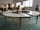 Luxury display half-moon table (GOLD/WHITE) Luxury display half-moon table (GOLD/WHITE)